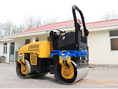 如何根據(jù)施工環(huán)境選擇合適的小型壓路機？