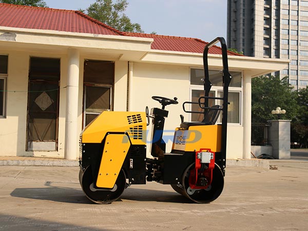 關(guān)于小型壓路機(jī)變速箱的保養(yǎng)知識(shí)你知道多少？